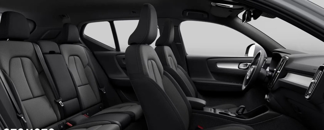 Volvo XC 40 cena 173500 przebieg: 7, rok produkcji 2024 z Trzcianka małe 37